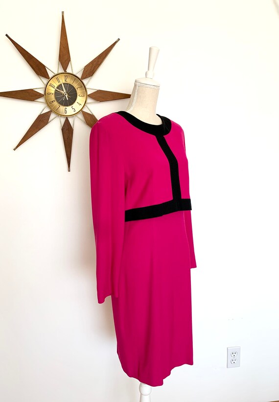 Vintage 1990s does 60s Fuchsia Sheath Dress by Ta… - image 3