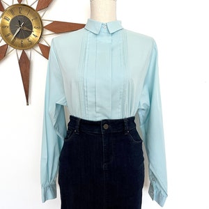 Vintage 1980s Light Blue Pintuck Cotton Button Down Oxford Shirt by T.R. Collectibles, Cotton/Poly Structured Blouse, Minimalist Top, L