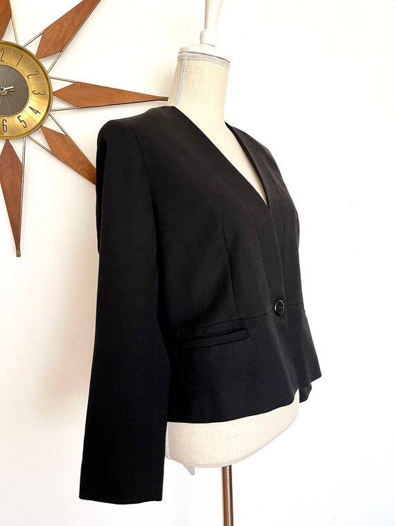 Vintage 2000s Black Wool Crepe One Button Cropped… - image 3