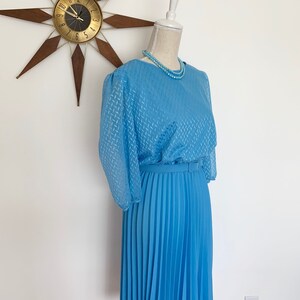 Vintage 1970s Sky Blue Polyester Blouson Midi Dress with Sheer Sleeves, Pleated Skirt, & Matching Belt by Ms. Claire New York, Retro Dress L image 3