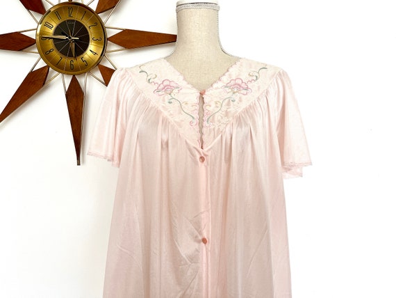 Vintage 1980s Vanity Fair Robe, Pink Nylon Lace Embroidery, Flutter Sleeves, Medium