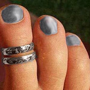 Solid Silver Toe Ring Jewelry Hand made toe rings engraved in an eye-catching design Gorgeous adjustable toe jewelry any women can wear. image 3