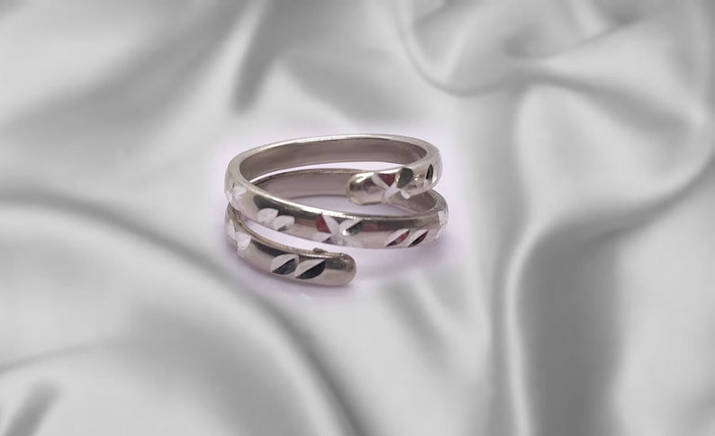 Solid Silver Toe Ring Jewelry Hand made toe rings engraved in an eye-catching design Gorgeous adjustable toe jewelry any women can wear. image 2