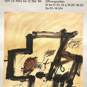 Antoni Tàpies - 1984 Berlin Ausstellungsplakat - Original Vintage Kunstdruck, Spanische Abstrakte Kunst, Aktionsgemälde