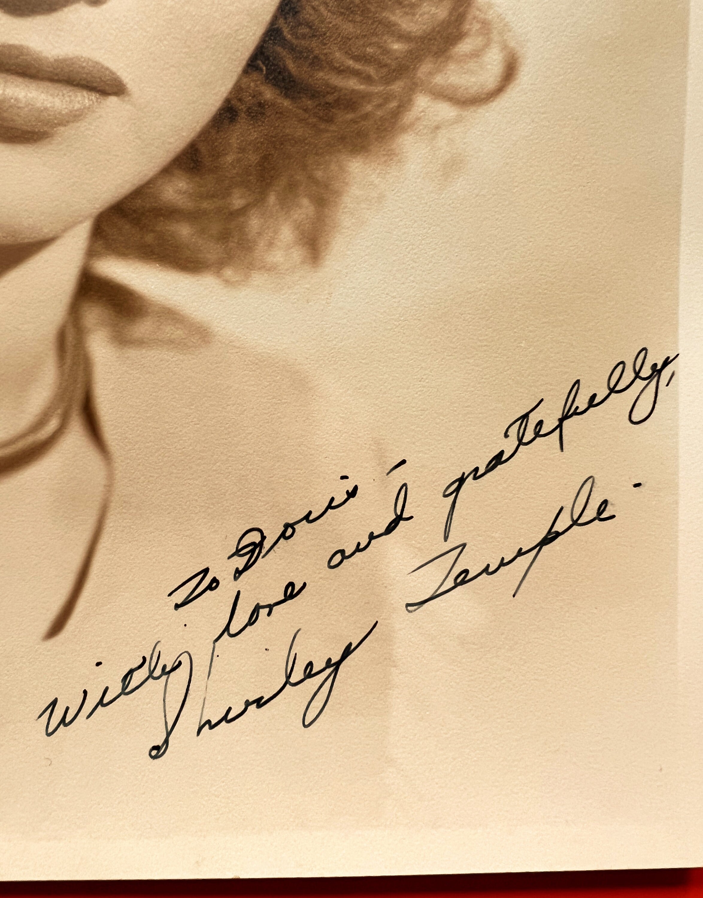 シャーリー テンプル - オリジナル署名入り写真 - 1945 年 - ユニーク