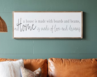 Farmhouse Wood Sign: 'A House is Made of Love and Dreams' | 014