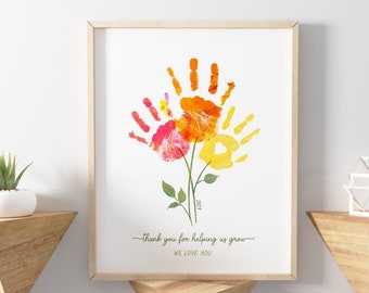 Mother's Day handprint art craft Grandma's Day Birthday card Thank you Flower keepsake floral bouquet DIY gift kids children baby printable