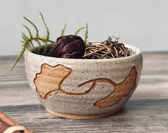 Beige Ginkgo Bowl / Stoneware Soup Bowl / Beige Ceramic Snack Bowl / Handmade Bowl / Wheel Thrown Pottery Gift