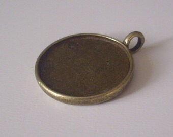 Flatback metal pendant bronze.