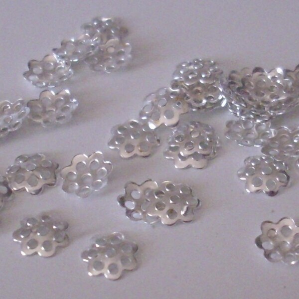 100 CALOTTES argentées 6 mm - beads caps