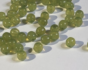 50 boho glass beads 4 mm green