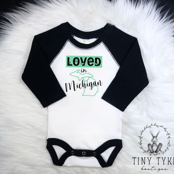 Loved in Michigan Onesie, State Bodysuits, Personalized States, Michigan State, Baby Shower Gift, Midwest Baby, Someone in Michigan Loves Me