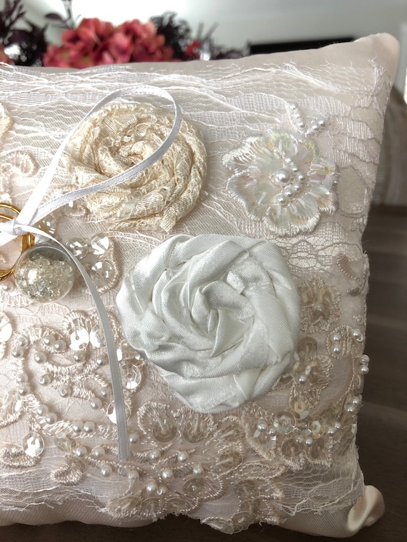 vintageブライダルレース　クッション vintageブライダルレースクッション
