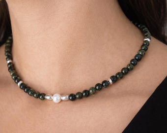 Moss Agate Choker Necklace with Sterling Silver & Pearl Focal - 41cm | FKj-200N