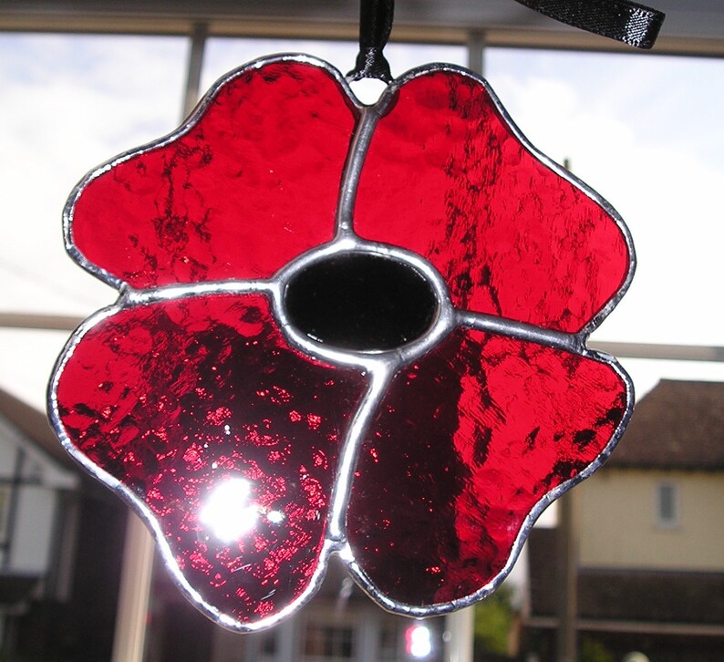 Large Red Stained Glass Poppy, Remembrance Day Lest We Forget, Stained Glass Suncatcher Handmade in England image 2