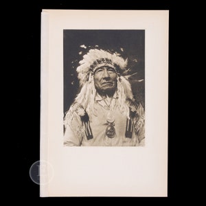Sioux indian chief lithograph, Indigenous tribes of North America - original vintage print circa 1935