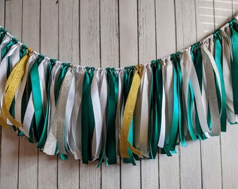Green and White  garland, ribbon garland, wedding decorations, ribbon garland backdrop, safari baby shower, party decor, wild one birthday