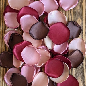 Burgundy dusty pink rose petals for barn country rustic wedding, pink fall bridal petals, autumn flower girl decorations, wedding toss idea