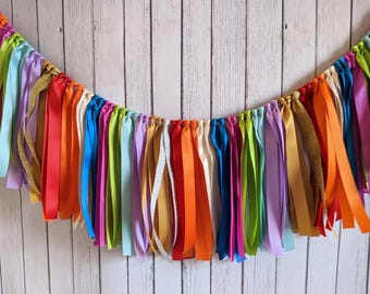 Llama Ribbon Garland – Fiesta Party Decor, High Chair Banner, Birthday Backdrop, Nursery Wall Hanging