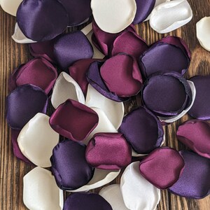 Lavender Mulberry, choose Rose Petals color, Aisle Marker, Pew Flowers, cocktail flowers, cake decor, roses, Flower Girl petals for Basket