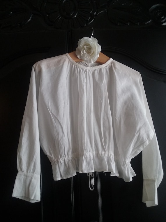womens nike blouse