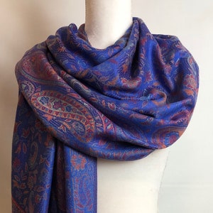 Royal Blue Pashmina Shawl made of soft Viscose Ultralight. Colorful Scarf. Reversible Wrap. Fine Stole. Unisex Scarf