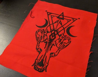 Parche trasero de calavera de coyote