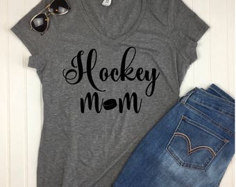 Hockey Mom TShirt, Hockey Mom Shirt, Mothers day gift, Proud Mom Shirt, Mom hockey Shirt, Hockey Gift, Custom Shirt, Team Mom gift, hockey t