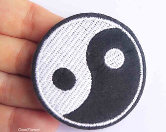Yin Yang Patch Taijitu Zen patch Chinese Philosophy Iron on Patch New Age Embroidery Applique Round Patches round large