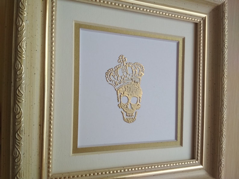 Skull crown wall hanging decor art