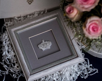 Crown wall art king framed unique heart painting
