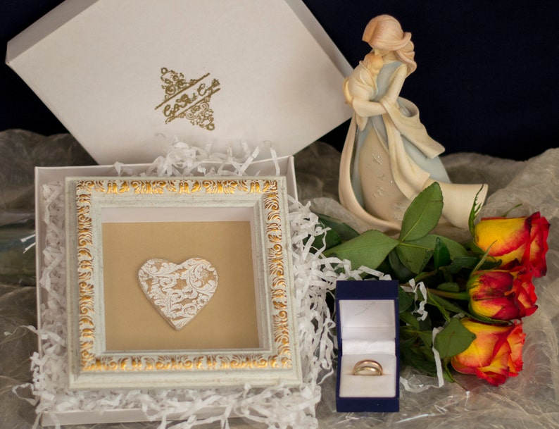 Heart framed gold glitter wall art