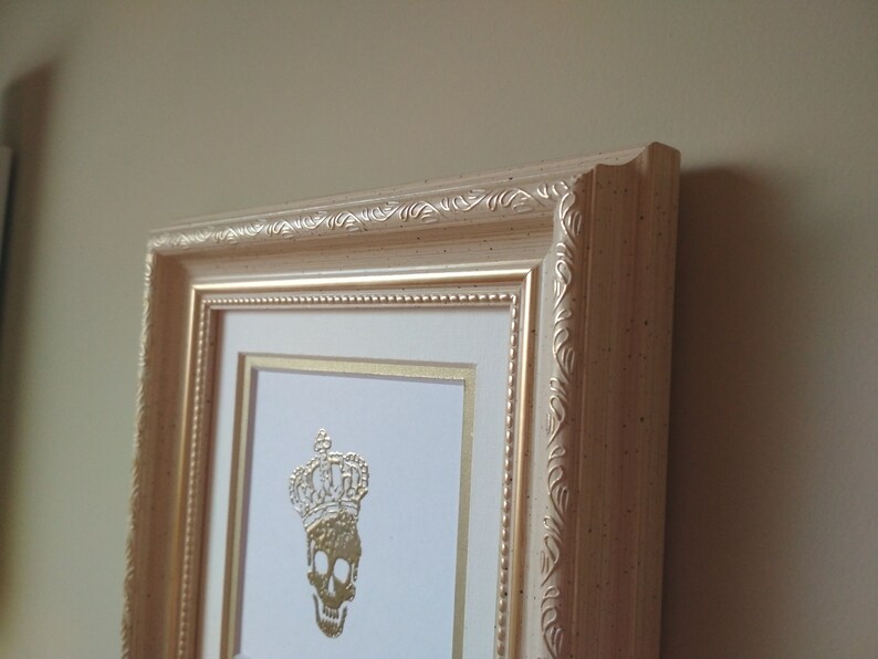 Skull crown wall hanging decor art