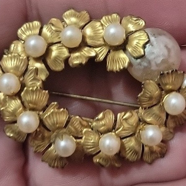 Vintage Miriam Haskell Pin Brooch Flowers with Faux Pearls Gold Tone Signed Famous Designer