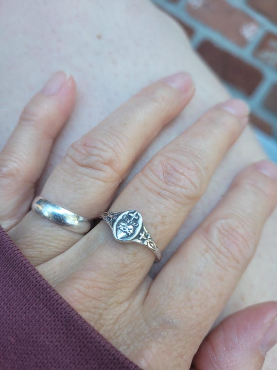 Sterling silver sacred heart of Jesus ring. Religious  ring. Lord savior jewelry. Vintage dainty signet ring