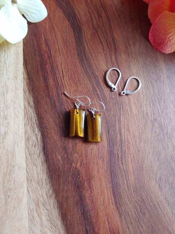 Cushion cut tiger eye earrings.   Gold tigers eye earrings.   Rose gold tigers eye earrings