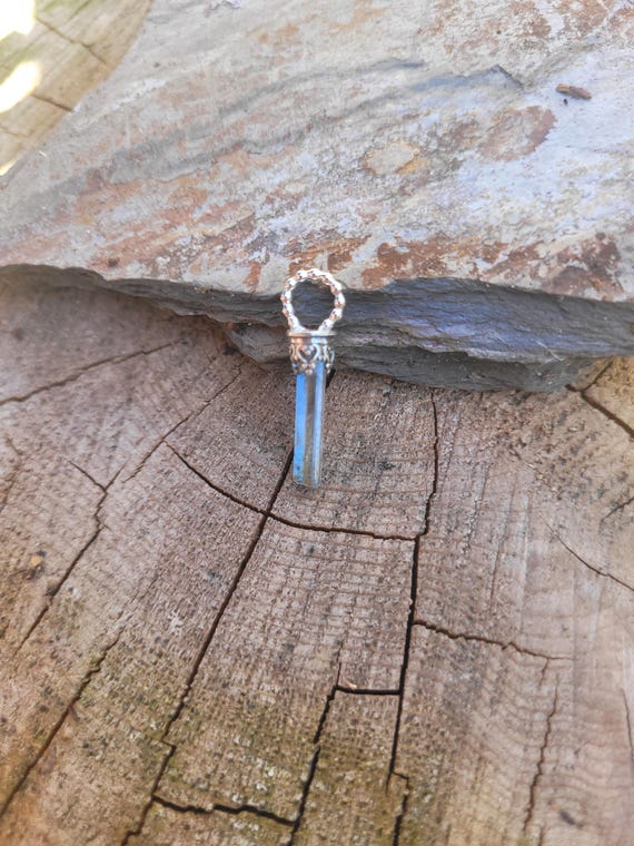 Aquamarine pendant necklace.   Sterling silver aquamarine pendant.