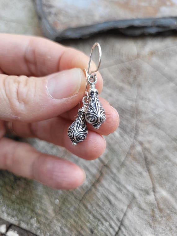 Sweet dainty art nouveau drop earrings. Sterling silver dangle drop earrings