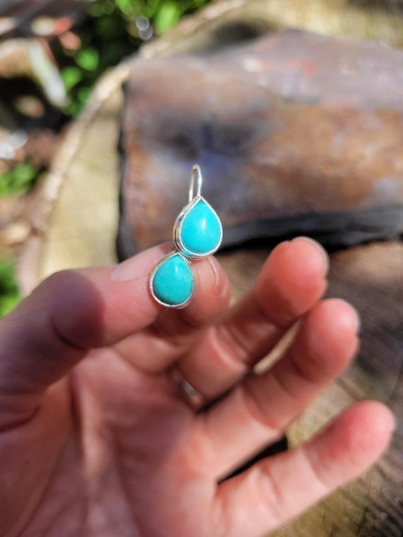 Dainty blue kingman turquoise earrings. Silver turquoise earrings. Sweet blue teardrop earrings