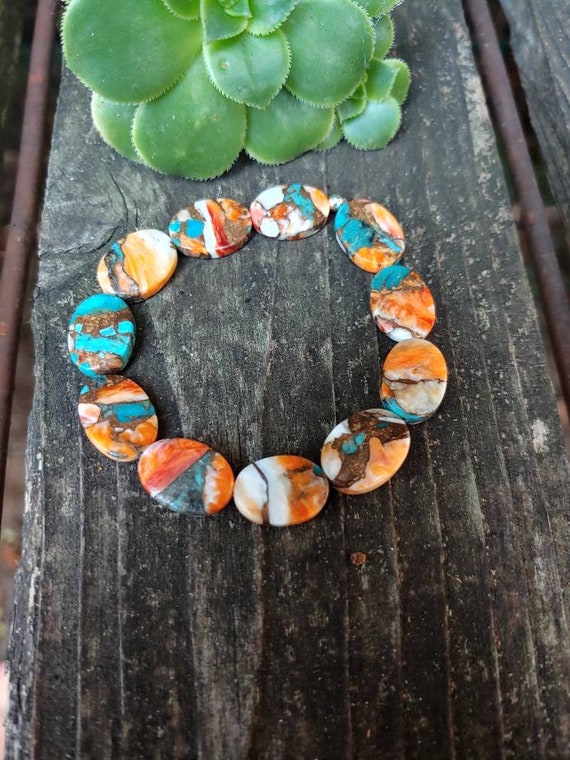 Spiny oyster turquoise bracelet.  Stretchy bracelet.  Slip on spiny oyster bracelet