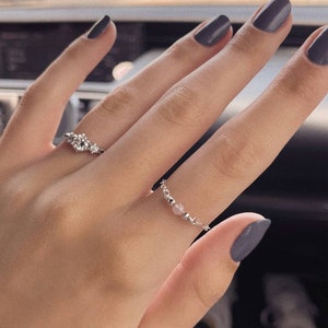 Anillo delicado de cuarzo rosa. Anillo de cadena de cuarzo rosa. Anillo minimalista. Anillo delicado de oro. Anillo delicado de plata. Anillo de oro rosa.