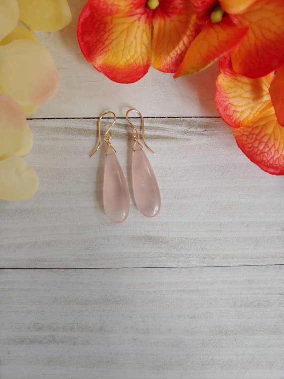 rose quartz earrings.  Teardrop rose quartz earrings.  Pale pink earrings.  Natural rose quartz