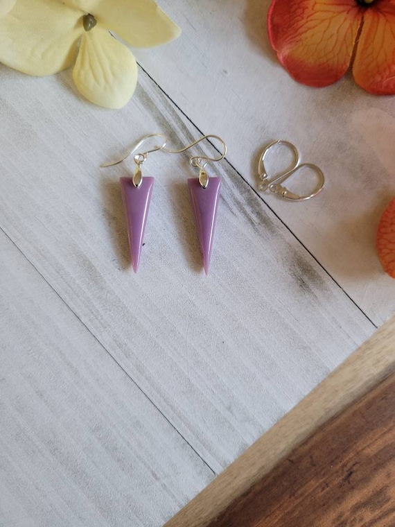 Clearance sale! Dainty phosphorsiderite earrings. Silver lavender earrings.