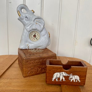 Elefante blanco vintage, reloj de elefante blanco, caja con incrustaciones de perlas de madera,
