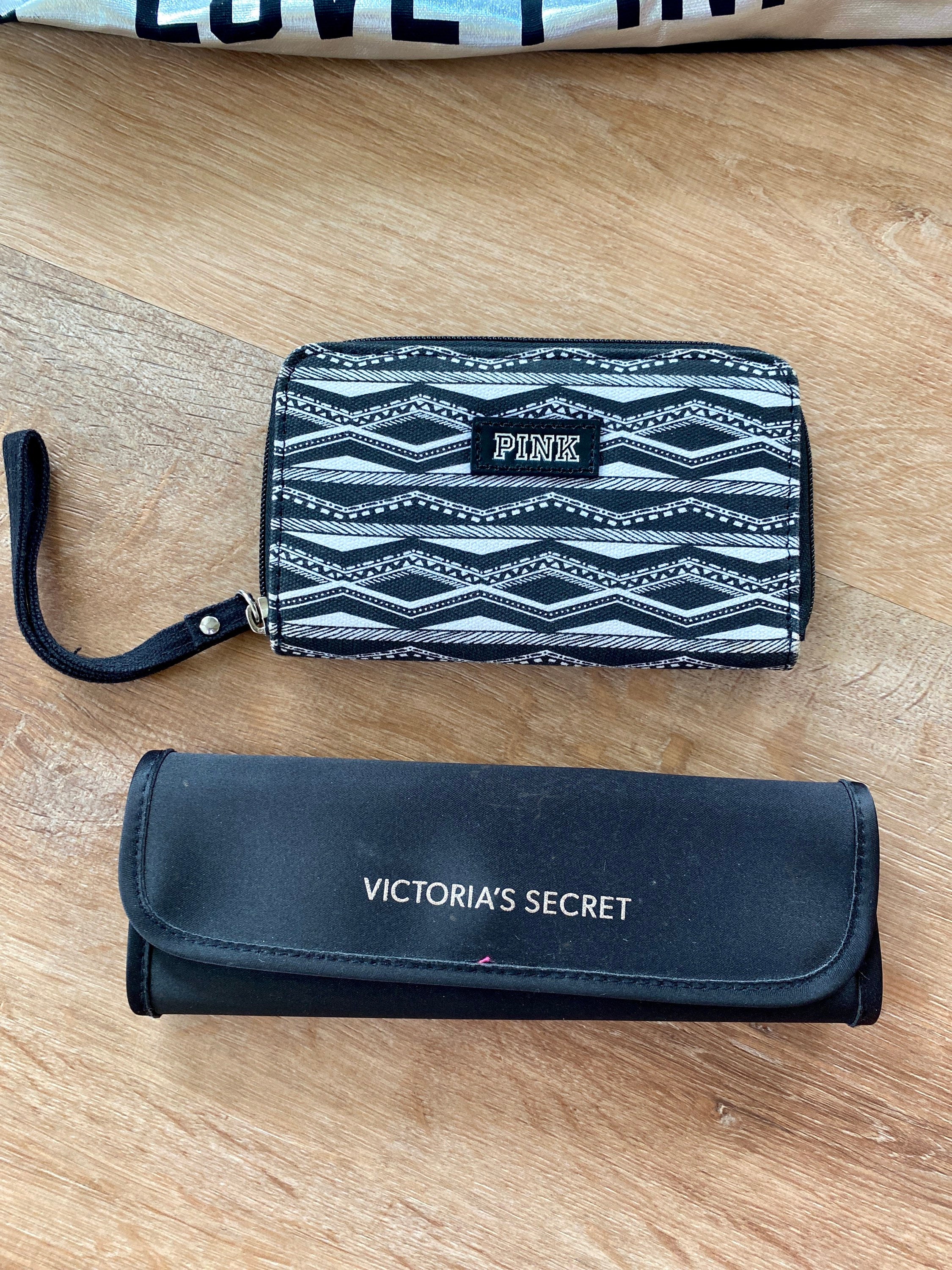 Victoria secret pink pencil case hotsell