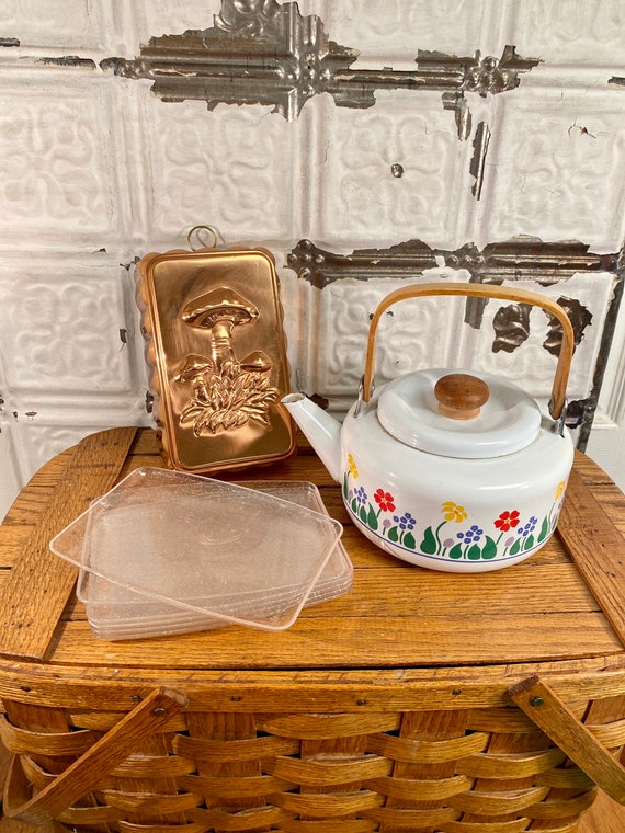 Vintage Kitchen Lot: Copper Mushroom Mold, Floral Teapot & Glitter