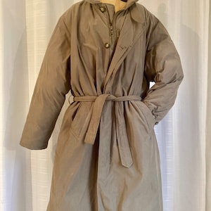 Vintage puffy coat, vintage commuter coat, vintage goose down coat
