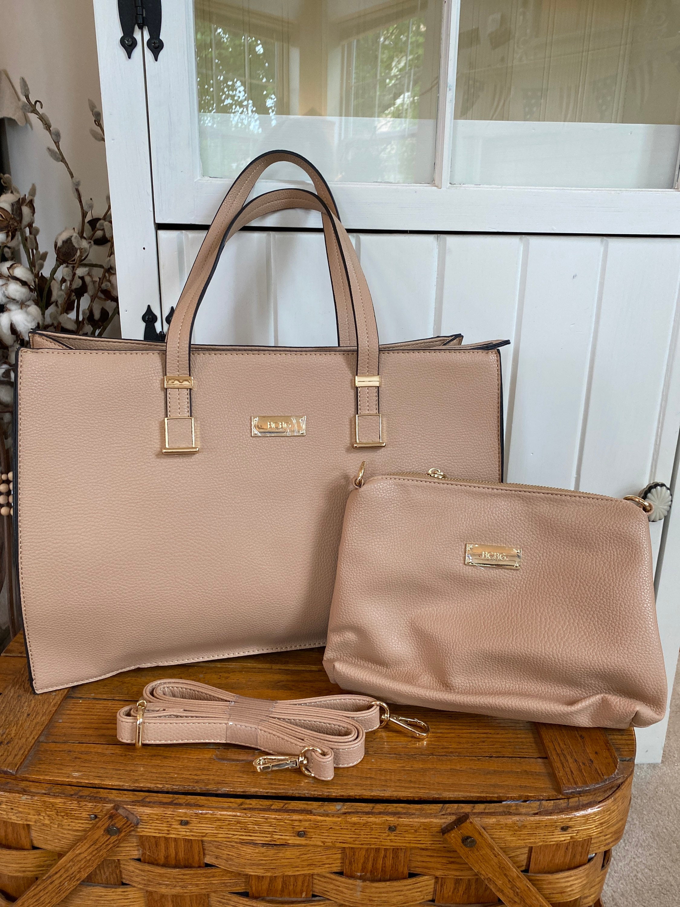 BCBG Handbags | Mercari