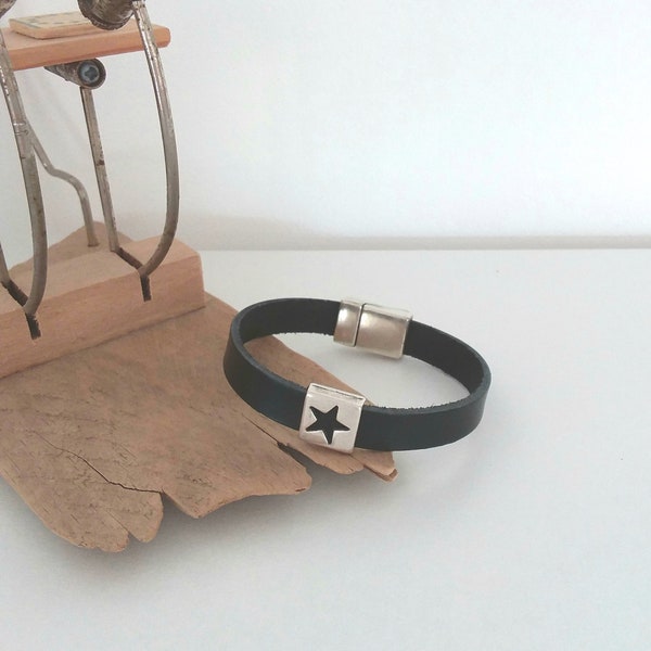 Bracelet en cuir noir taille L