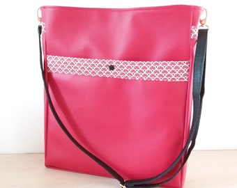 Grand sac rouge,  cartable, en simili cuir et tissu japonais